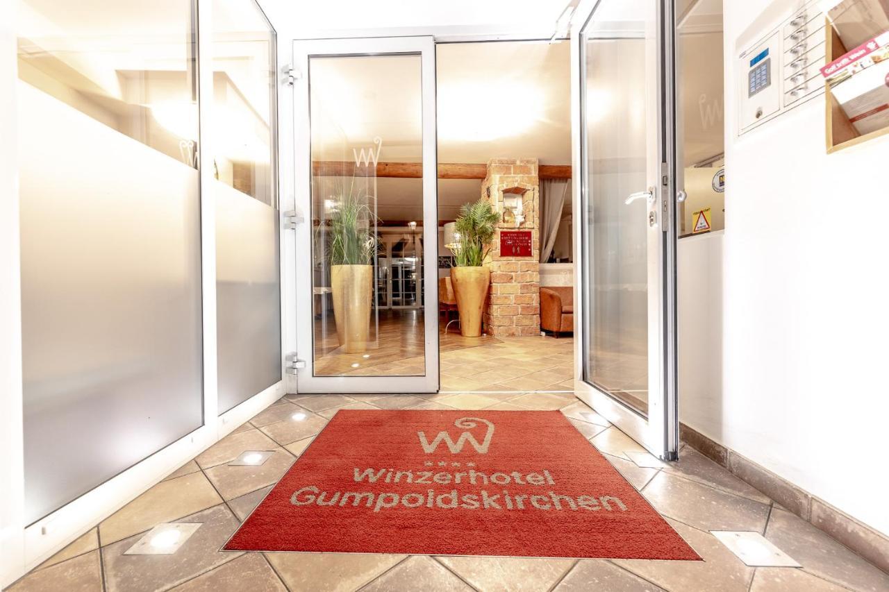 Winzerhotel 굼폴드스키르첸 외부 사진